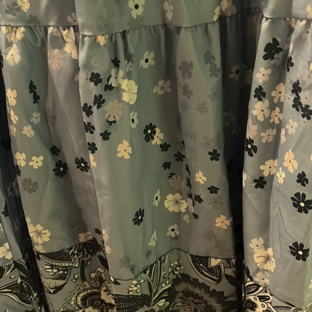 Noracora BoHo dress Blue floral print/ half button down.Size:M Loose fit. NWT - Picture 6 of 9